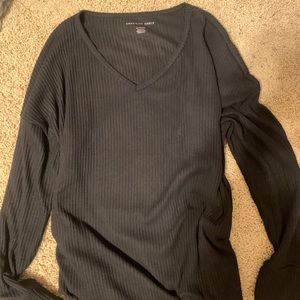 black long sleeve american eagle top